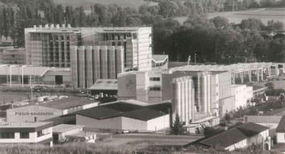 In the foreground, plant 3 founded in 1986. In the <br/>background, plant 4 which was under construction.